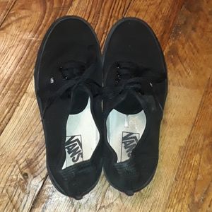 Black unisex Van's men size 7.5 or women's size 9.
